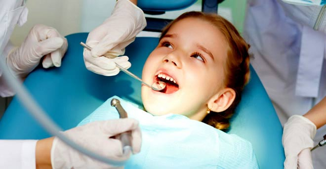 Cách phòng ngừa tình trạng răng sữa chưa nhổ mà đã mọc răng vĩnh viễn